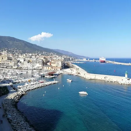 Διαμέρισμα Petit Havre De Paix Au Bord De La *