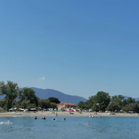 Petit Havre De Paix Au Bord De La * Лингиццета