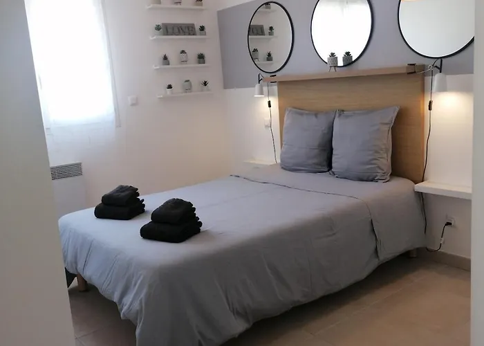 Petit Havre De Paix Au Bord De La Διαμέρισμα Linguizzetta