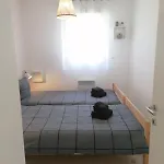 Petit Havre De Paix Au Bord De La Apartman