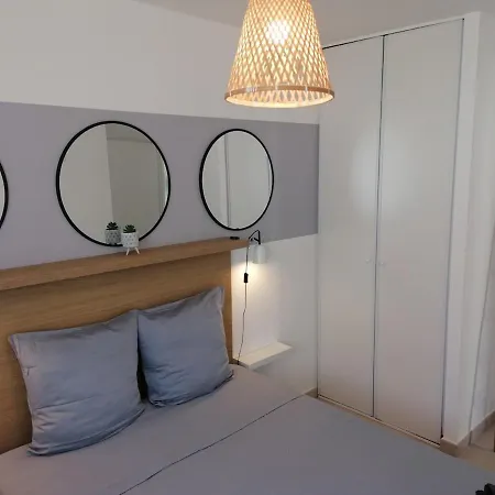 公寓 Petit Havre De Paix Au Bord De La *