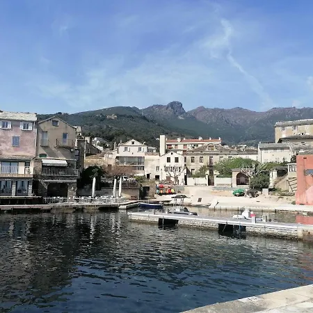 Petit Havre De Paix Au Bord De La * Linguizzetta