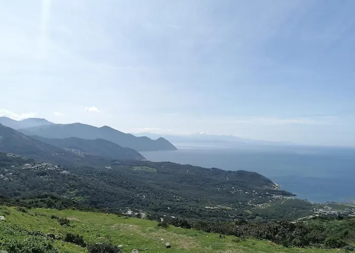 Petit Havre De Paix Au Bord De La * Linguizzetta