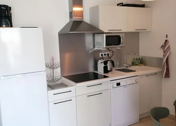 Petit Havre De Paix Au Bord De La * Linguizzetta