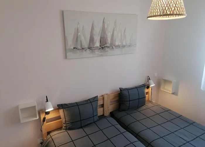 Petit Havre De Paix Au Bord De La *